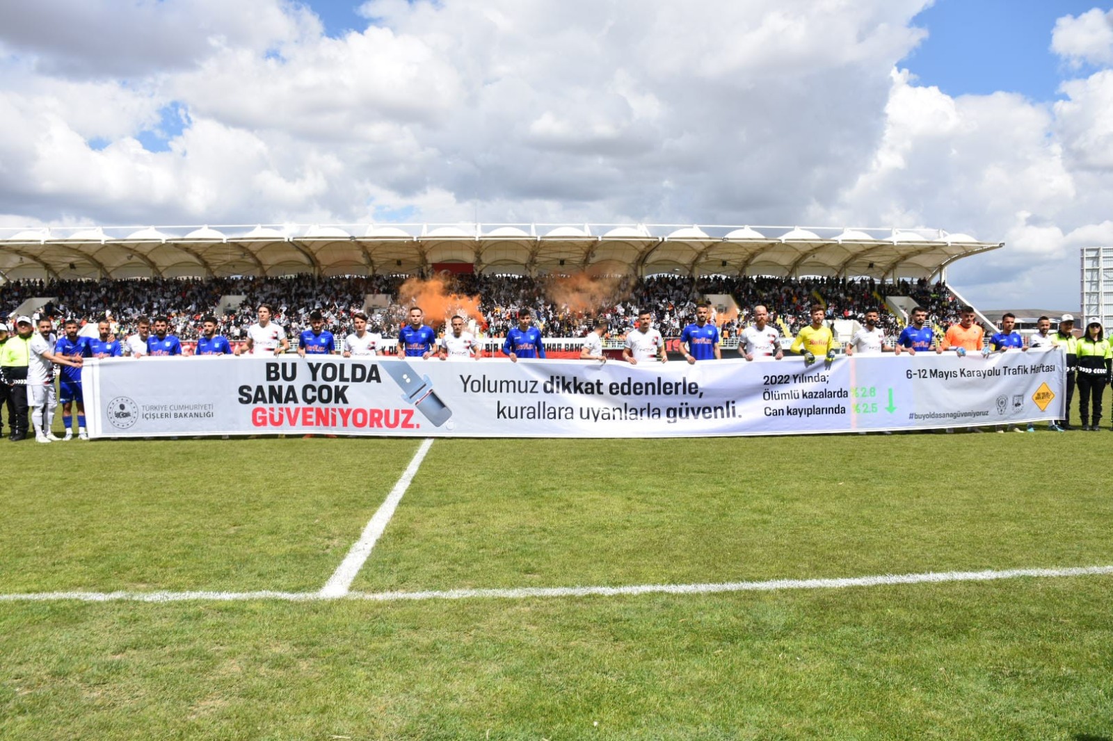 Aksaray Belediyespor oyuncuları, Trafik