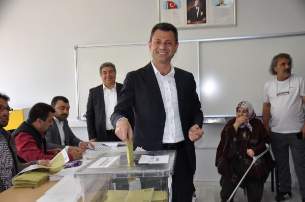 İYİ PARTİ İKİNCİ SIRA