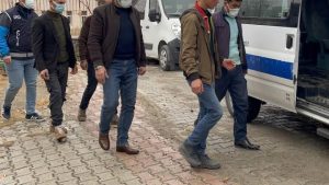 Adana’da Yasa Dışı Yollarla Gelen 22 Suriyeli Sınır Dışı Edildi