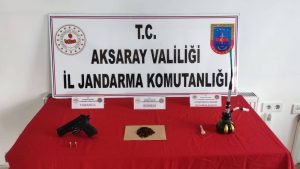 Jandarma Zehir Tacirine Geçit Vermedi