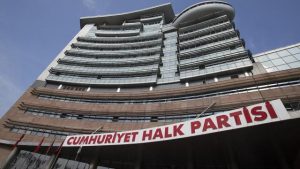 CHP’de genel başkanlık tartışmaları büyüyor