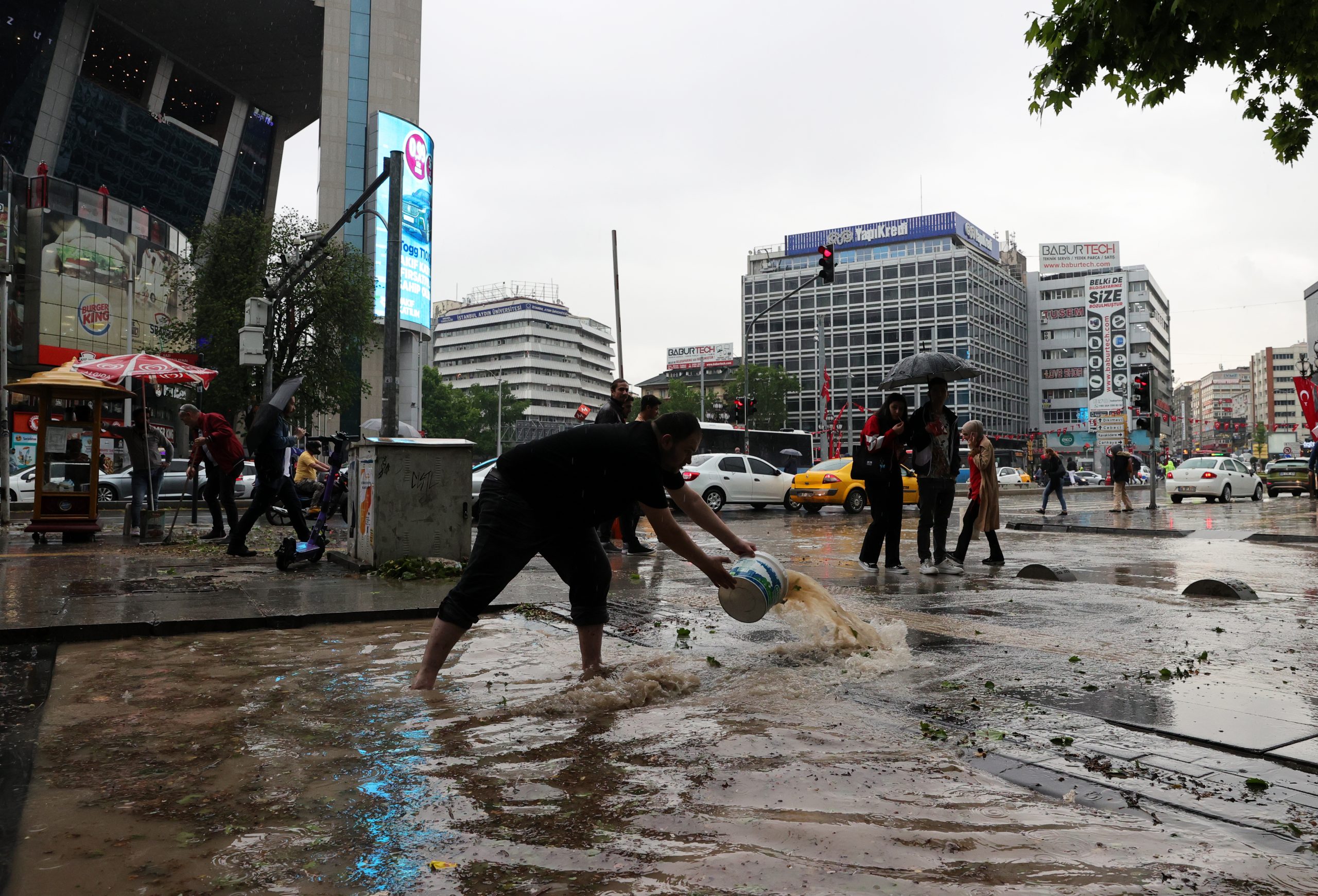   Ankara’da öğle saatlerinde