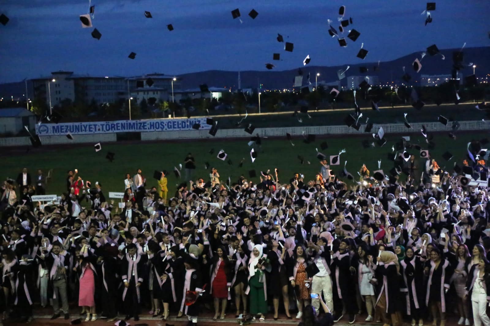 Aksaray Üniversitesi 2023 mezunları,