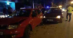 Çorum’da Alkollü Sürücü Park Halindeki 3 Otomobile Çarptı