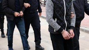 Adana’da baba ve oğul tutuklandı