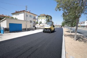 Aksaray Belediyesi yol çalışmalarını aralıksız devam ediyor