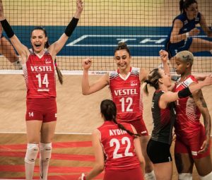 Filenin Sultanları, muhteşem performansıyla ABD’yi 3-1 mağlup etti ve finalde Çin’in rakibi oldu