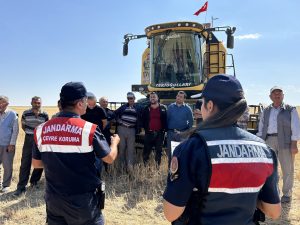 Aksaray’da çiftçiler Jandarma tarafından uyarıldı