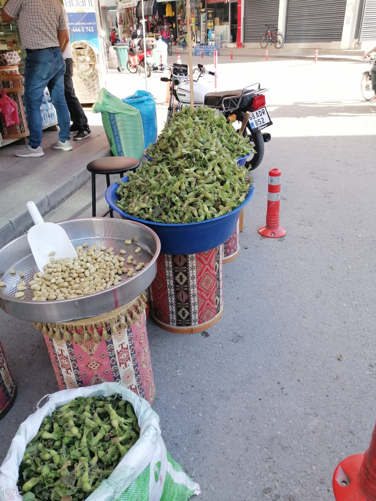 Aksaray’da taze fındık tezgahlarda