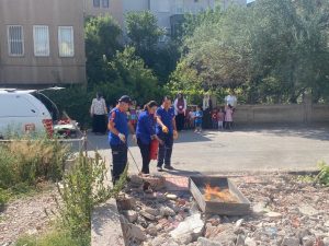 Aksaray AFAD, Ana Kucağı Gündüz Bakım Evi’ne yangın eğitimi verdi