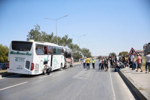 Zincirleme trafik kazada 14 kişi yaralandı