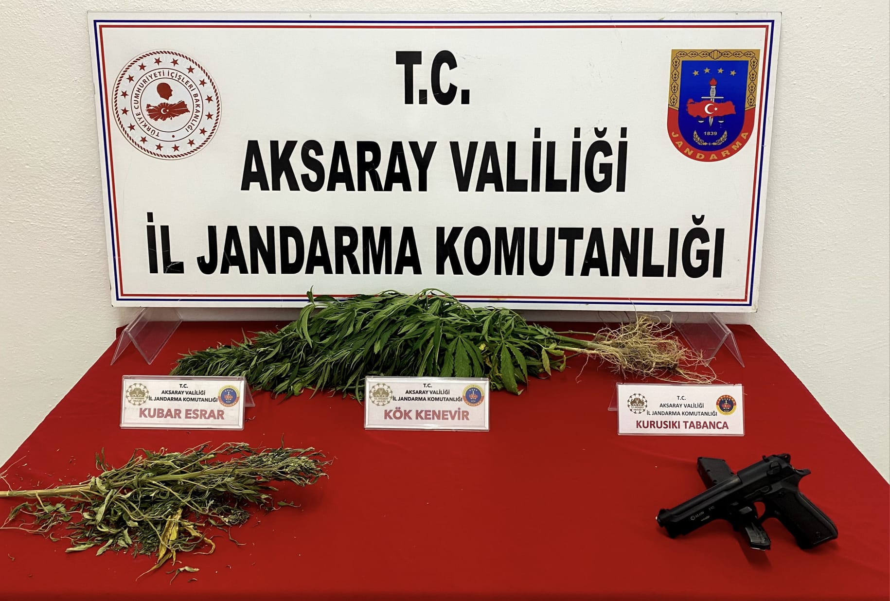 Jandarma ekipleri yasa dışı