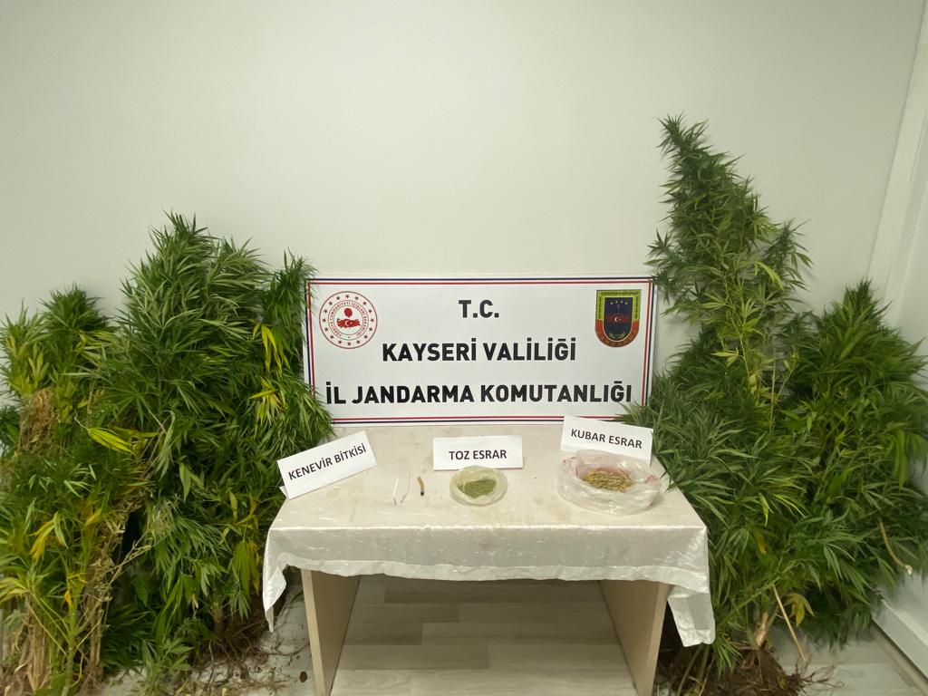 Kayseri’nin Sarıoğlan ilçesinde evinde