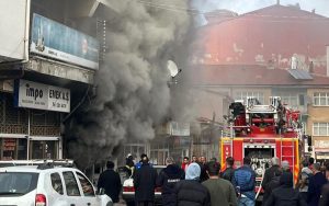 Ortaköy’de çıkan yangın korku ve paniğe neden oldu!