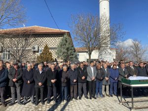 Yeşilova Başkan A. Adayının annesi toprağa verildi