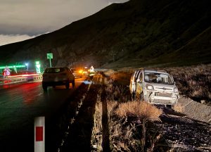 Kaza yapan sürücüye yardım etmek isteyen 2 kişi, başka aracın çarpması sonucu öldü