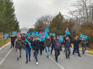 Aksaray’da Mercedes Fabrikası çalışanları zam için eylem yaptı!