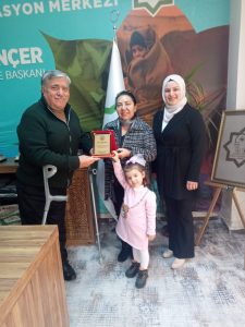 Başarılı iş insanı Hatice Şahin Eroğlu’na teşekkür plaketleri verildi