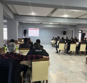 ŞÖNİM ekibi 388 polis memuruna şiddetle mücadelede üst düzey eğitim veriyor