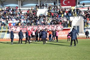 Aksarayspor ikinci yarıya iyi başladı:2-1