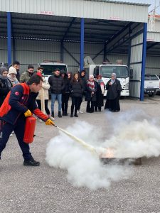 AFAD gönüllülerine yangın önleme ve söndürme eğitimi