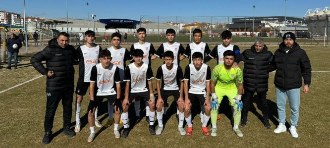 U16 futbol liginde heyecan