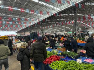 Aksaray pazarları çılgına çeviriyor; İşte o fiyatlar