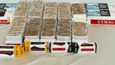 Kayseri’de jandarma ekipleri bir tırda 450 paket bandrolsüz sigara ele