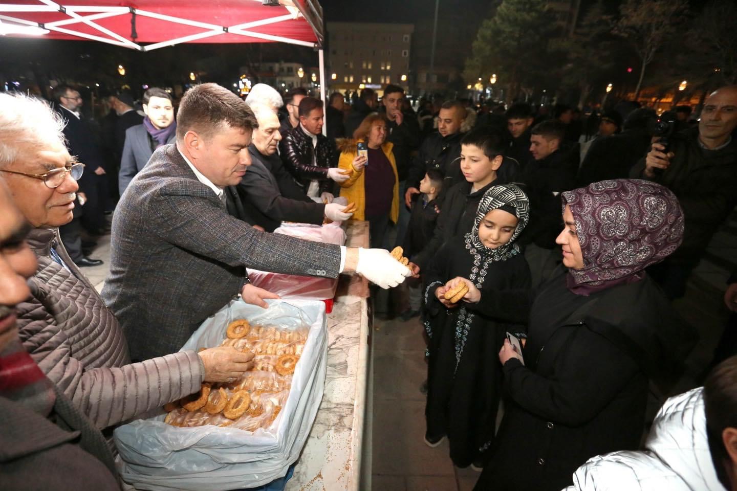 Aksaraylılar, Miraç Kandili’nde siyasi