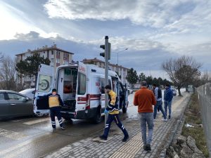 İki otomobilin çarpıştığı kazada 1 kişi yaralandı