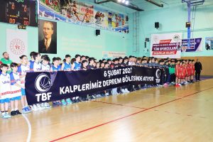 Aksaray’da spor ve duygu dolu buluşma: U14 Erkekler Bölge Şampiyonası’nın dokunaklı anları!