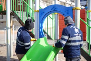 Şifahane Mahallesi’ndeki parklar çocuklar için onarılıyor