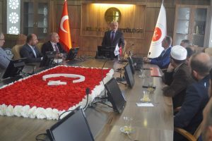 Aksaray il Müftüsü Veysel Işıldar başkanlığında zekat bilgilendirme toplantısı gerçekleşti.