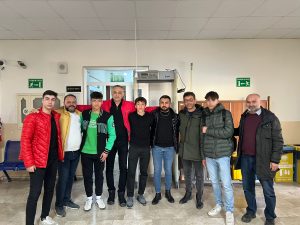 Osmanlı 1453 SK oyuncuları ile Aksaray Belediyespor oyuncuları arasından gerginlik sonlandı