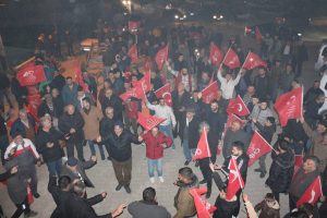 CHP’ye Yeşiltepe’de miting gibi karşılama!