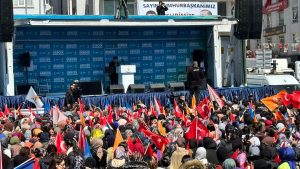 Aksaray Belediye Başkanı Dr. Evren Dinçer, Halka hitap etti: “Gurur ve sevinci hep beraber yaşıyoruz”