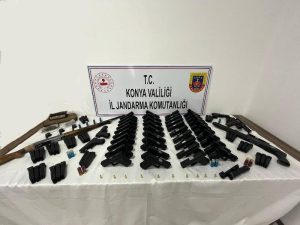 Silah kaçakçılığı operasyonunda 47 ruhsatsız tabanca ele geçirildi