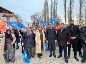 Aktürk, Öyle bir şey yok; Trenden inen orada kalır!