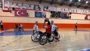 Aksaray Belediye Basketbol Takımı; Çeyrek Final Serisinde Dengeyi Kurdu: 1-1