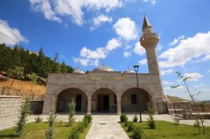 Aksaray’ın Tarihi Hazinesi: Taptuk Emre Külliyesi ve Camii, Isıtma ve Hijyen Sorunlarıyla Karşı Karşıya! 