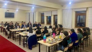 Kaymakam Karatepe liseli gençlerle iftar yaptı