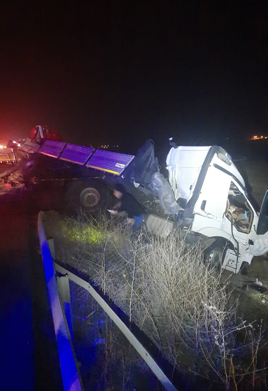  5 aracın karıştığı zincirleme kazada 2 kişi öldü