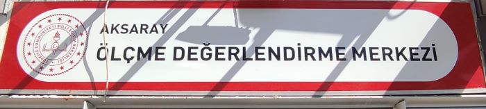Öğrencilerin okullarda edindiği bilgi ve becerileri değerlendirerek eğitim sistemine geri