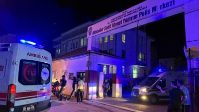 İçişleri Bakanı Ali Yerlikaya, Adıyaman'da Altınşehir Polis Merkezi Amirliği'nde bir