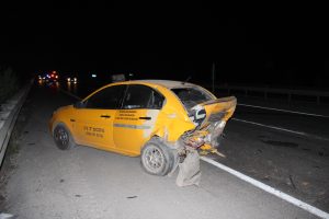 Trafik kazasında 1 kişi öldü, 2 kişi yaralandı