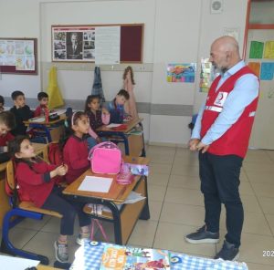 Aksaray Kızılay Deprem Bölgesine Gönül Köprüsü Kurdu!