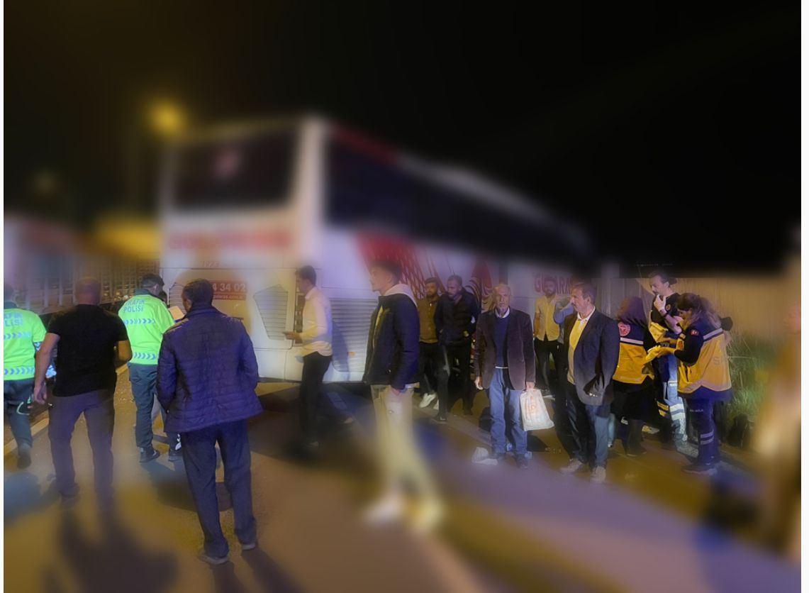Akaray’da Aksaray Adana yolunun 6. km’sinde meydana gelen trafik kazası,