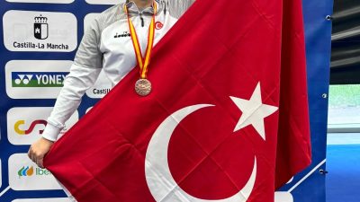 Aksaray’ın başarılı sporcularından olan ve Milli Sporcu Halime Yıldız, Spanish