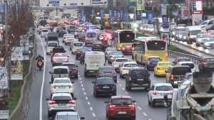 Türkiye’de motorlu kara taşıtlar tarafından 343 milyar 917 milyon kilometre yol katedildi