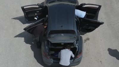Karaman’da otomobilin motor kısmına gizlenmiş uyuşturucu ele geçirildi, 2 zanlı